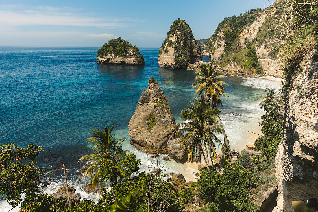 Rock formations and coastline of Diamond Beach, Nusa Penida, Bali, Indonesia; Nusa Penida, Bali, Indonesia