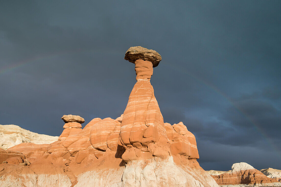 Fliegenpilz-Hoodoos im Grand Staircase-Escalante National Monument in Utah.