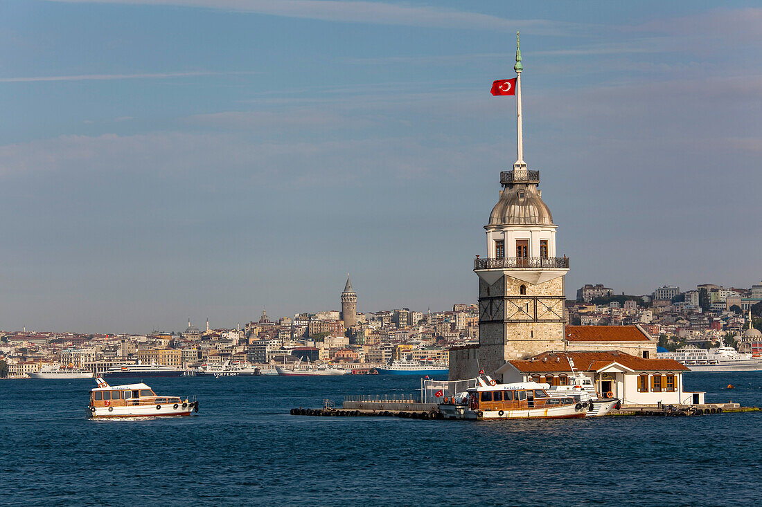 Leander Island, seen from Harem, on the Asian side, Istanbul, Turkey.; Istanbul, Turkey.