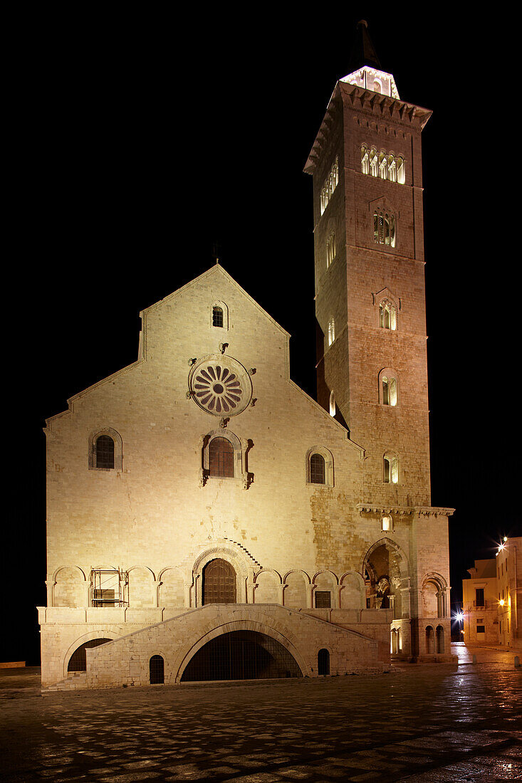Die Kathedrale in Trani, an der Südostküste Italiens; Trani, Provinz Apulien, Italien.