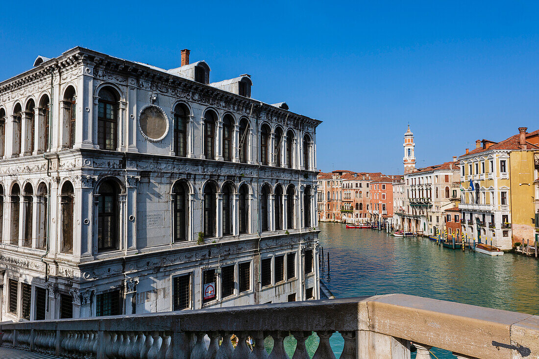 Camerlenghi Palace building and Grand Canal from Rialto Bridge in Veneto; Venice, Italy