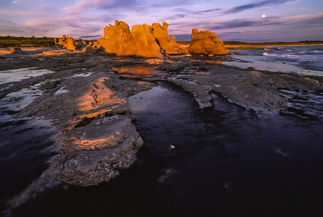 Le Chateau, the old castle, a rock formation on Grand Island in Mingan Archipelago National Park Reserve; Havre Saint Pierre, Quebec, Canada