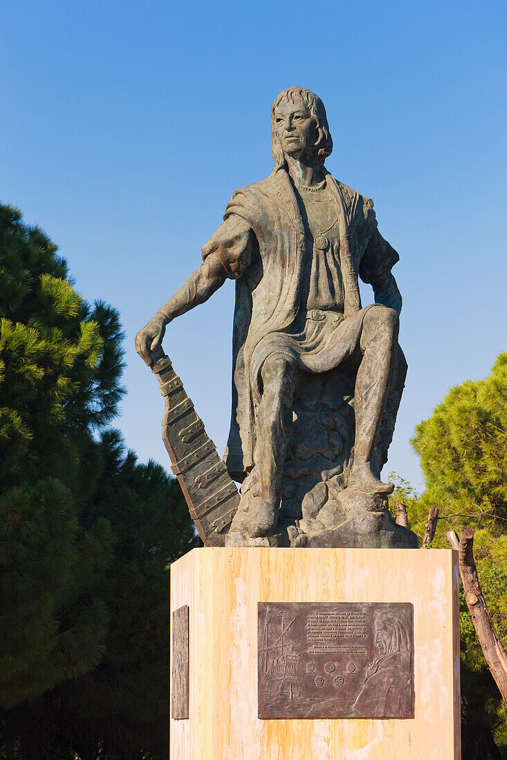 Statue von Christoph Kolumbus im Kloster La Rabida; Provinz Huelva, Andalusien, Spanien