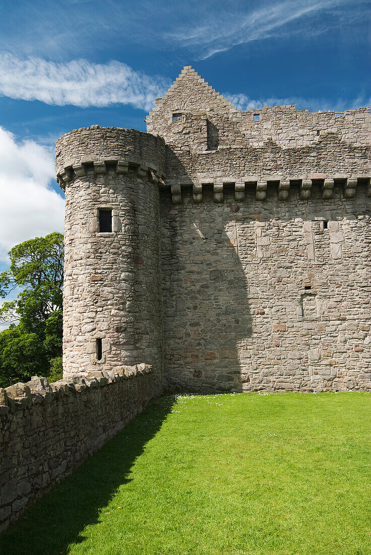 United Kingdom, Scotland, Craigmillar Castle near Edinburgh.