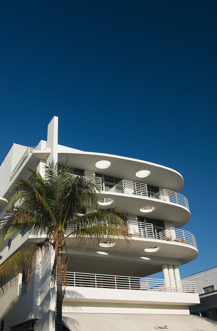 USA, Florida, Miami, South Beach, Art Deco District, klassisches Gebäude.