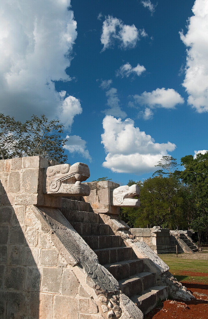 Mexiko, Yucatan, Chichen Itza, Plattform der Adler und Jaguare