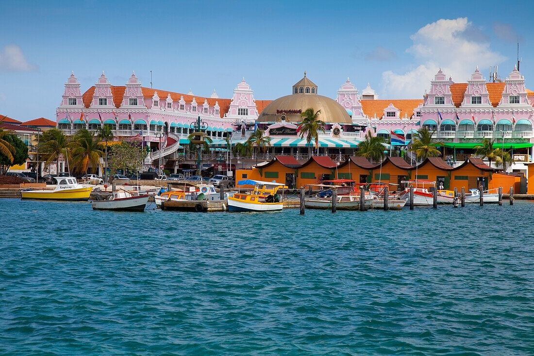 Tropischer Kreuzfahrthafen Karibischer Jachthafen; Oranjestad Aruba