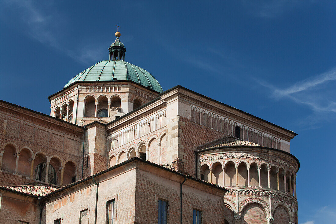 Italy, Emilia-Romagna, Parma, Dome cathedras with blue sky