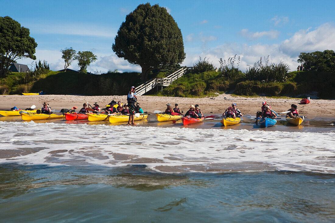 Kajakfahren auf der Coromandel-Halbinsel; Hahei, Neuseeland