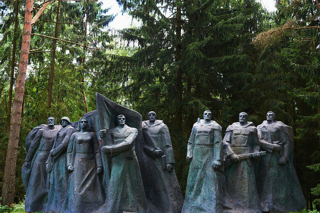 Skulptur eines revolutionären Kämpfers im Grutas Park, auch bekannt als Stalin World, in der Nähe von Druskininakai; Litauen