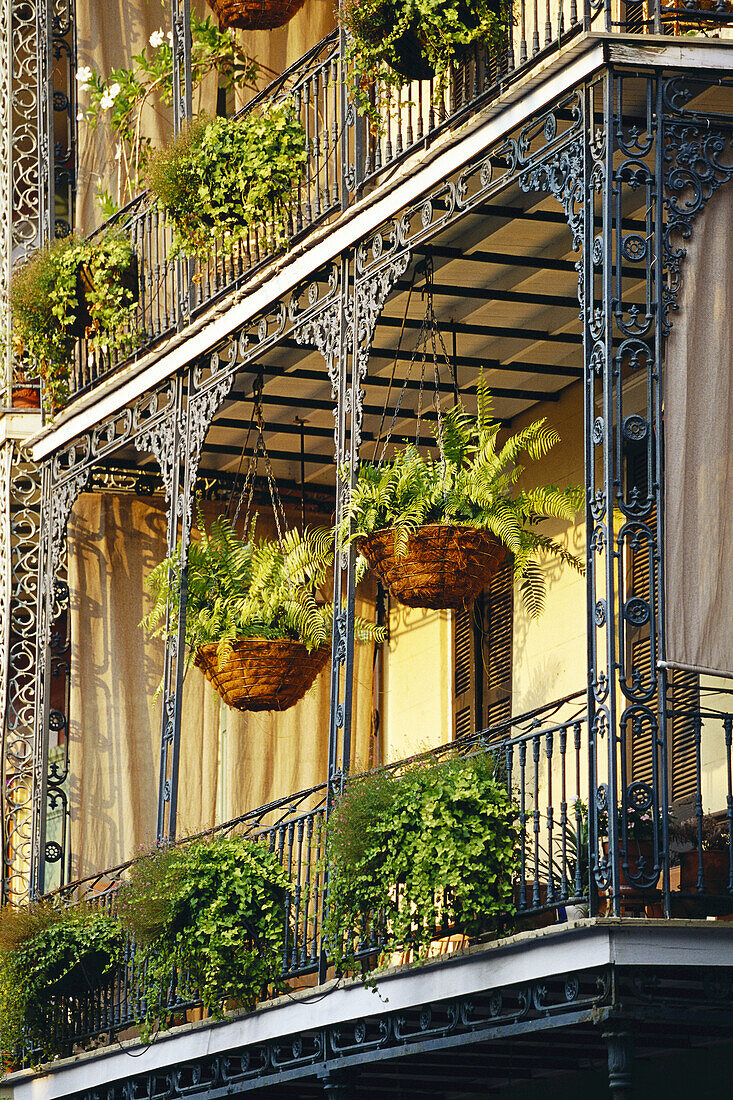 Nahaufnahme von Balkonen, New Orleans, USA