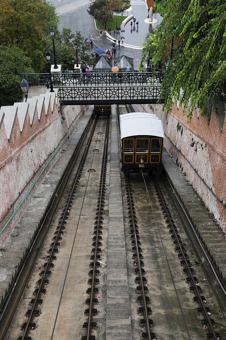 Budapest Burgberg Standseilbahn, Burgberg, Budapest, Ungarn