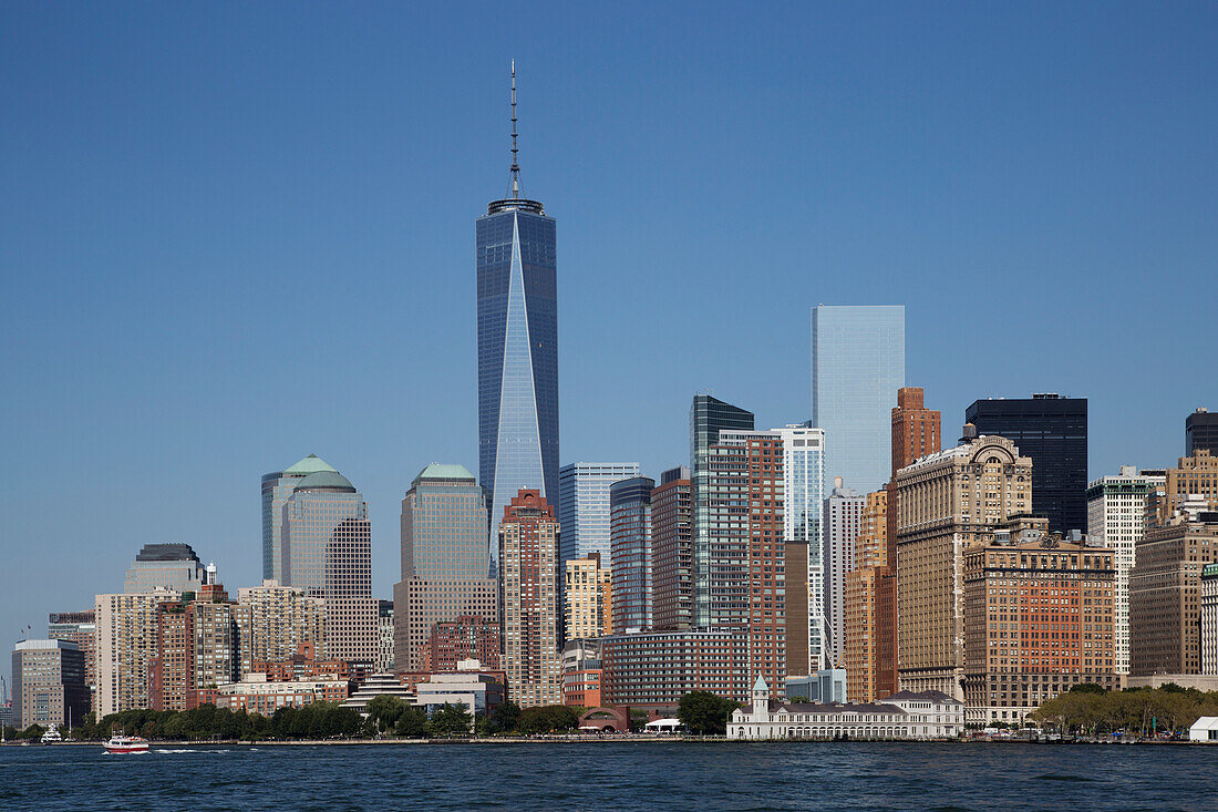 New Yorker Stadtsilhouette mit One World Trade Center, New York, USA