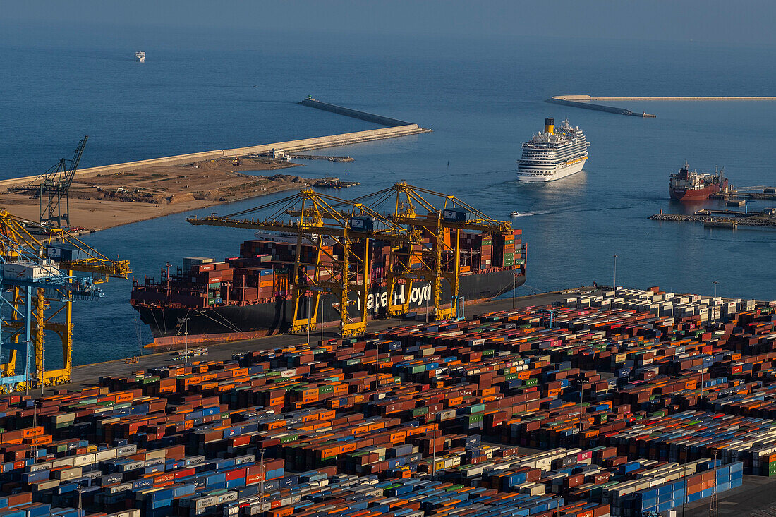 Industriehafen, Barcelona, Spanien