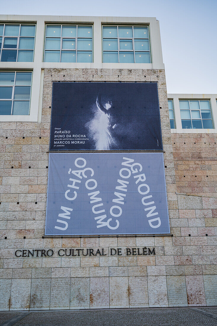 CCB Centro Cultural de Belem / Gebäude des Kulturzentrums von Belem in Lissabon, Portugal