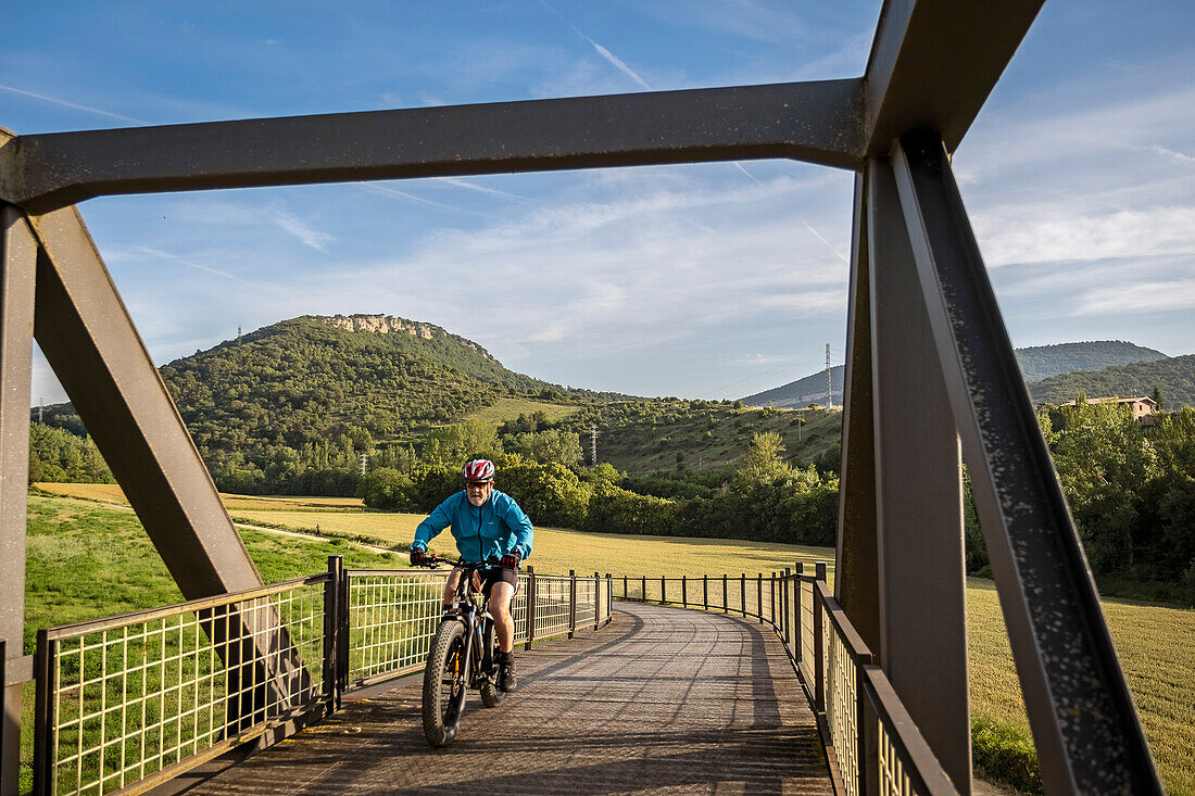 Vasco-Navarro Rail Trail at Antoñana, between Vitoria and Estella, Basque Country, Spain