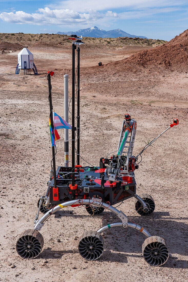 Rover des Mars Rover Teams der Northeastern University. University Rover Challenge, Mars Desert Research Station, Utah.