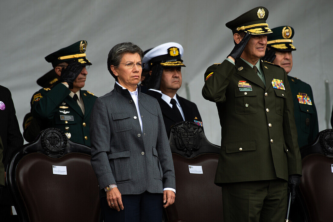 Bogotas Bürgermeisterin Claudia Lopez während der Übernahme des Kommandos durch die kolumbianische Polizeigeneralin Sandra Patricia Hernandez in Bogota, Kolumbien, am 30. Juni 2023.