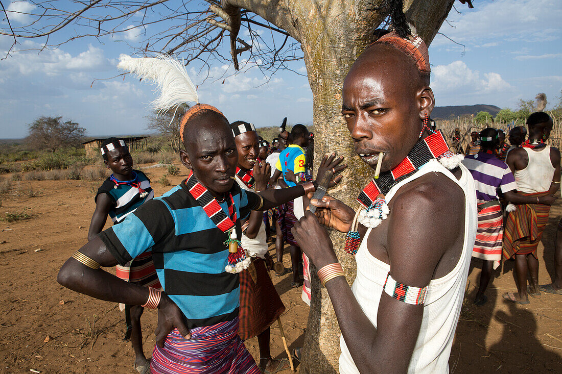 Hamer tribe in Ethiopia – License image – 13900216 lookphotos