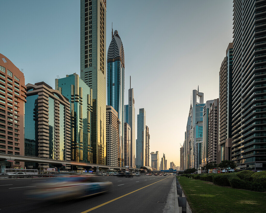 Sheikh Zayed Road, Stadtzentrum, Dubai, Vereinigte Arabische Emirate, Naher Osten