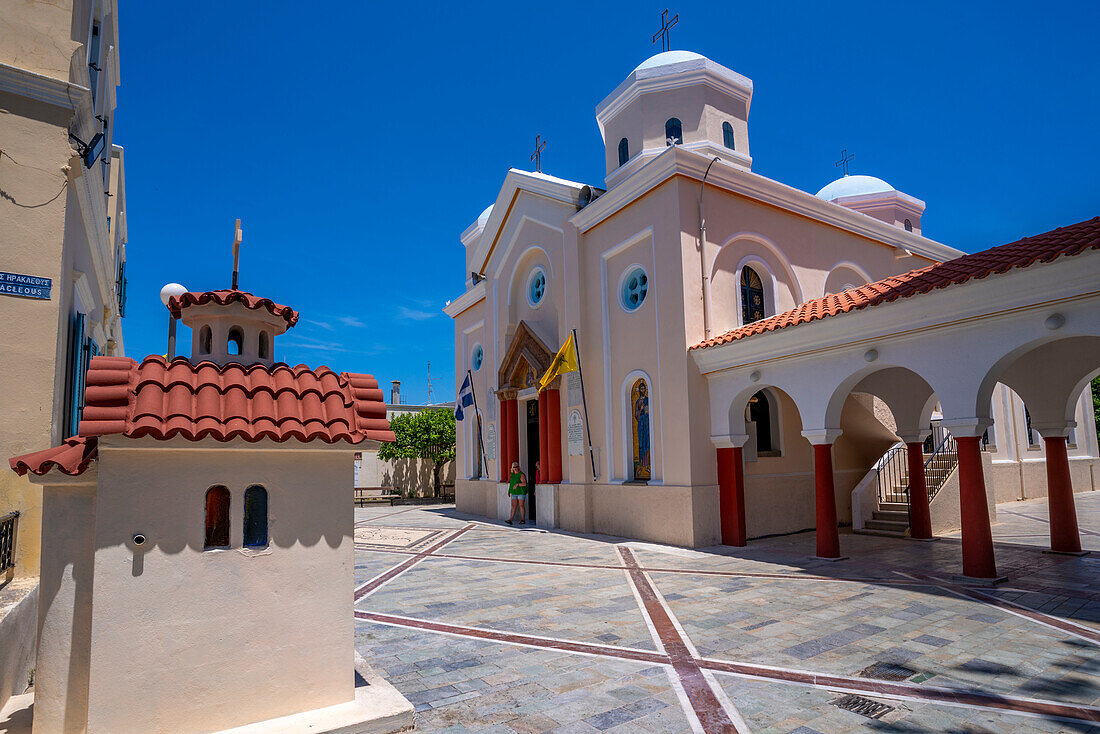 Blick auf die Kirche von Agia Paraskevi, Kos-Stadt, Kos, Dodekanes, Griechische Inseln, Griechenland, Europa
