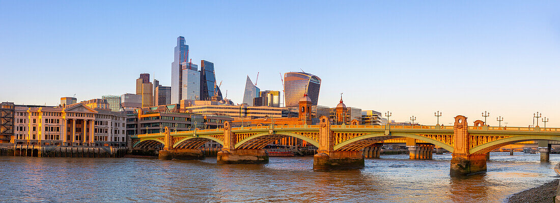 Southwark Bridge, Themse, City of London, London, England, Vereinigtes Königreich, Europa