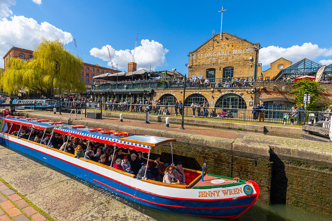 Camden Lock Area, Kanalboot, Regent's Canal, London, England, Vereinigtes Königreich, Europa