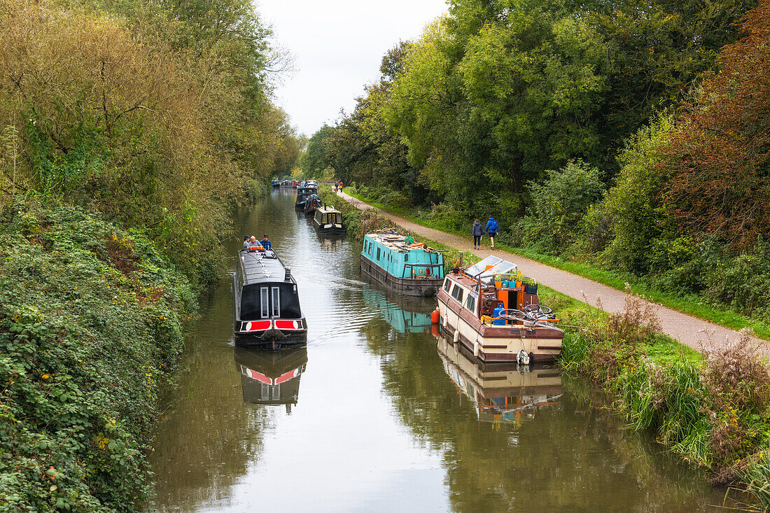 Kennet and Avon Canal, near Bath, Somerset, England, United Kingdom, Europe