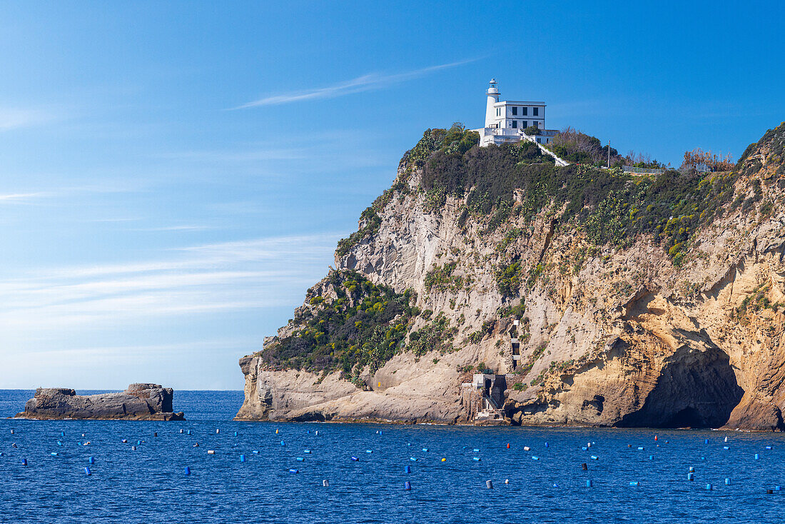 Leuchtturm Capo Miseno, Tyrrhenisches Meer, Bezirk Neapel, Neapolitanischer Golf, Region Kampanien, Italien, Europa