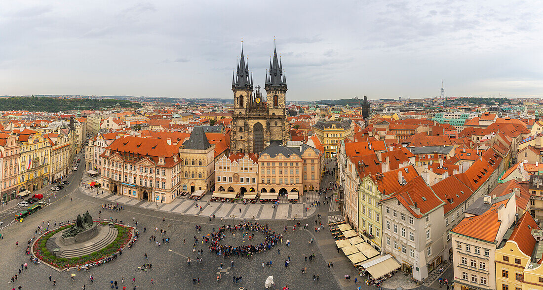 Church of Our Lady before Tyn at Old Town Square, Old Town, UNESCO World Heritage Site, Prague, Bohemia, Czech Republic (Czechia), Europe