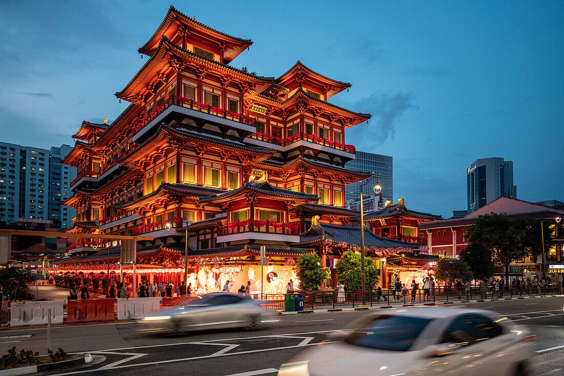 Außenansicht des Buddha Tooth Relic Temple, Chinatown, Zentralbereich, Singapur, Südostasien, Asien