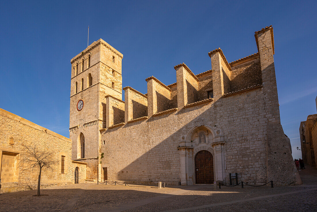 Blick auf die Kathedrale, UNESCO-Weltkulturerbe, Ibiza-Stadt, Eivissa, Balearen, Spanien, Mittelmeer, Europa