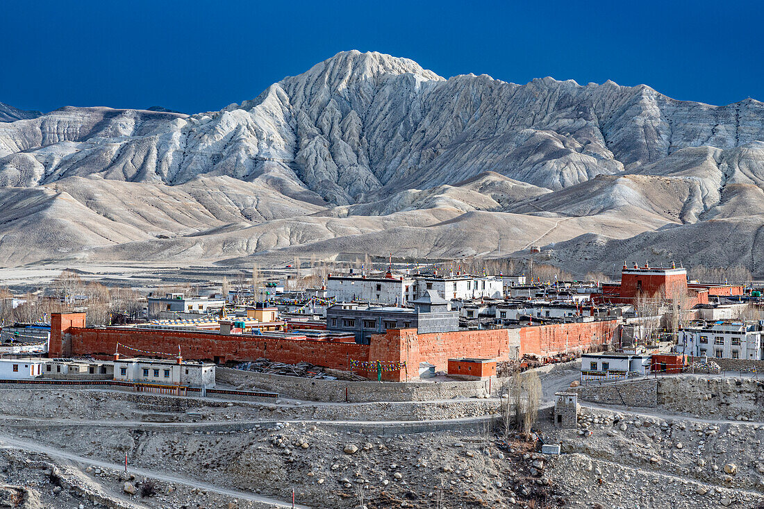 Das ummauerte Dorf von Lo Manthang, Königreich Mustang, Himalaya, Nepal, Asien