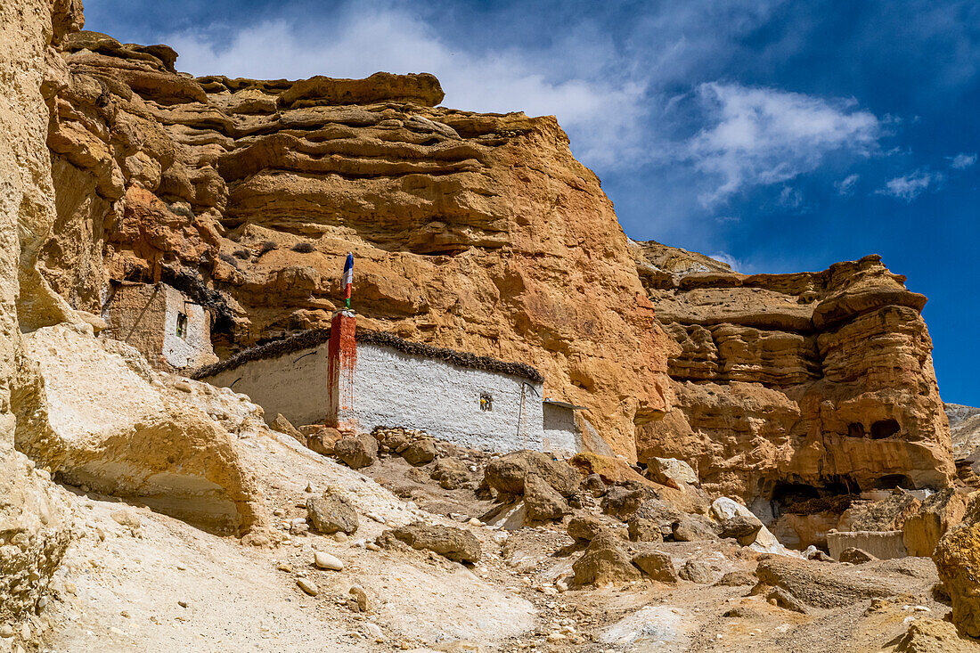 Höhlenwohnungen, Garphu, Königreich Mustang, Himalaya, Nepal, Asien