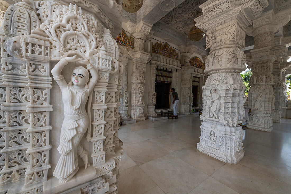 Marble built Dharamshala Manilaxmi Tirth Jain temple, Gujarat, India, Asia