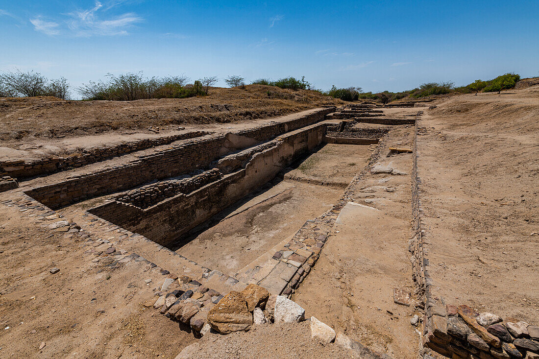Wasserreservoir, Archäologischer Park, Dholavira, UNESCO-Welterbestätte, Gujarat, Indien, Asien