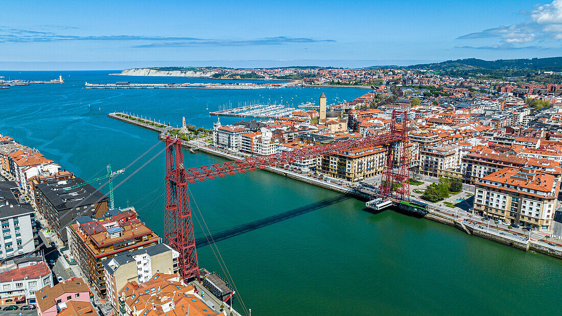Luftaufnahme der Biskaya-Brücke, UNESCO-Weltkulturerbe, Bilbao, Baskenland, Spanien, Europa