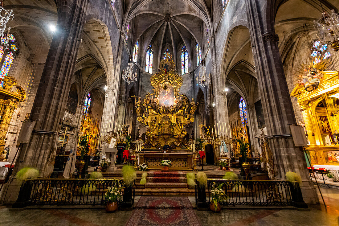Innenraum der Kirche Santa Eulalia de Ciutat, Palma, Mallorca, Balearen, Spanien, Mittelmeer, Europa