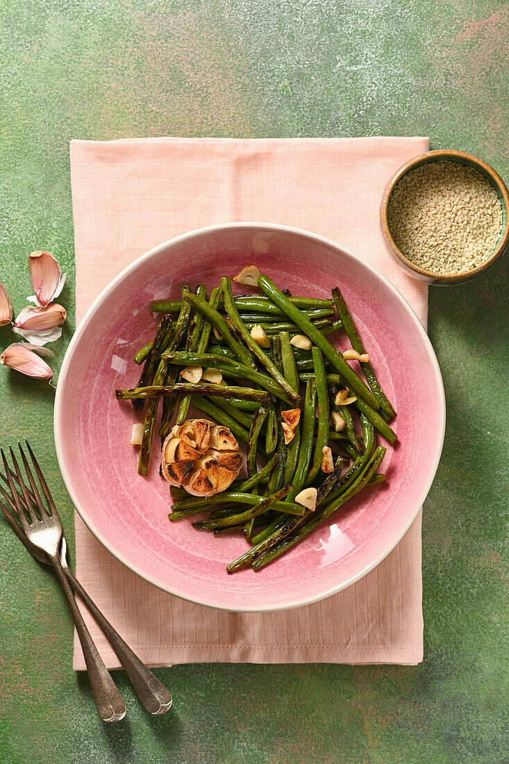 Buttery Sauteed Green Beans with Garlic