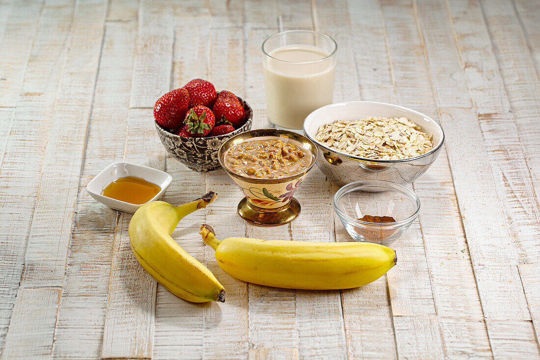 Fruit muesli with peanut butter