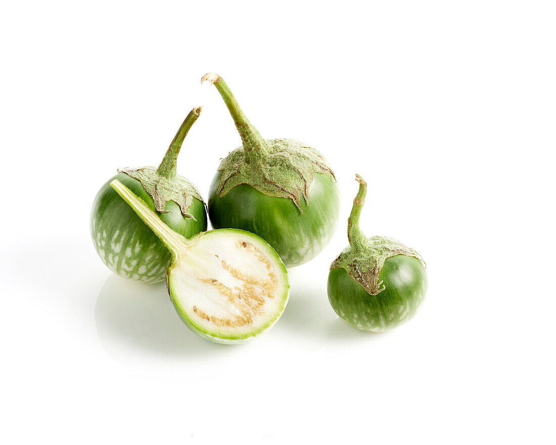 Grüne Aubergine (Solanum melongena)