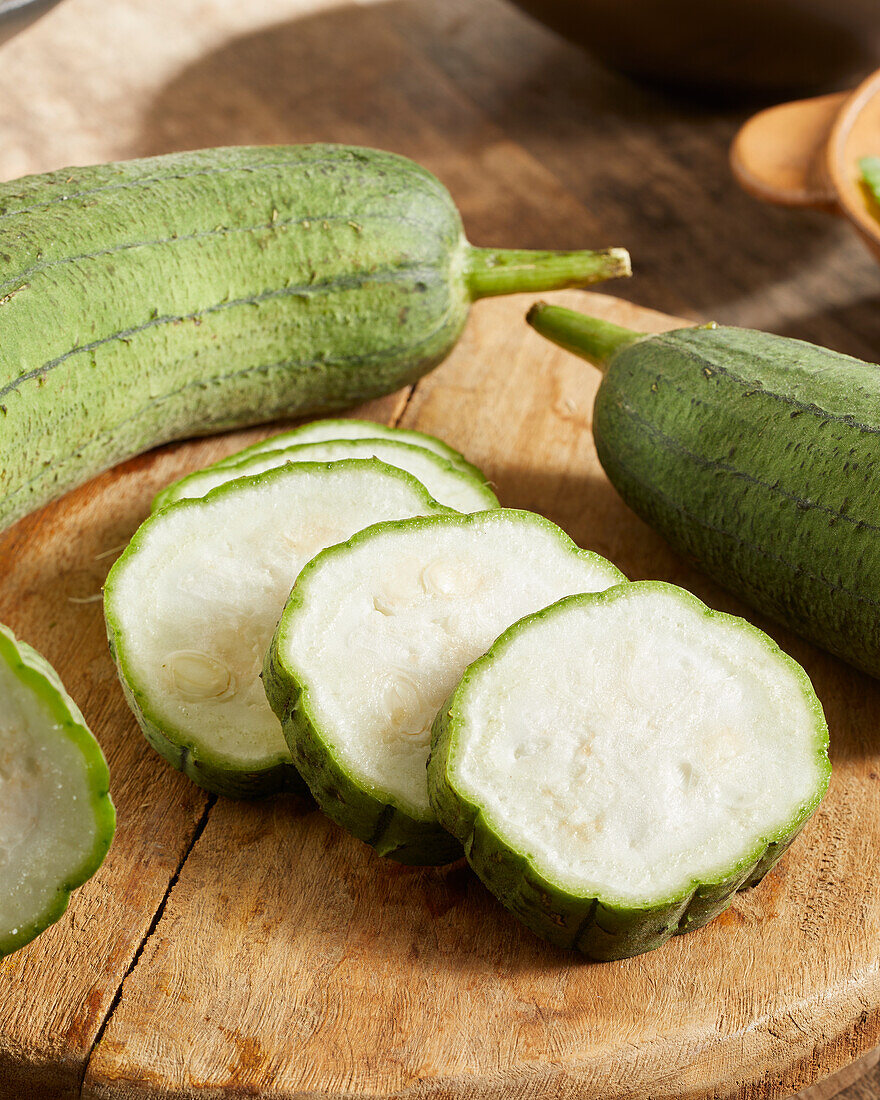 Round Luffa, Loofah, Luffa aegyptiaca, Nenwa, Sponge gourd