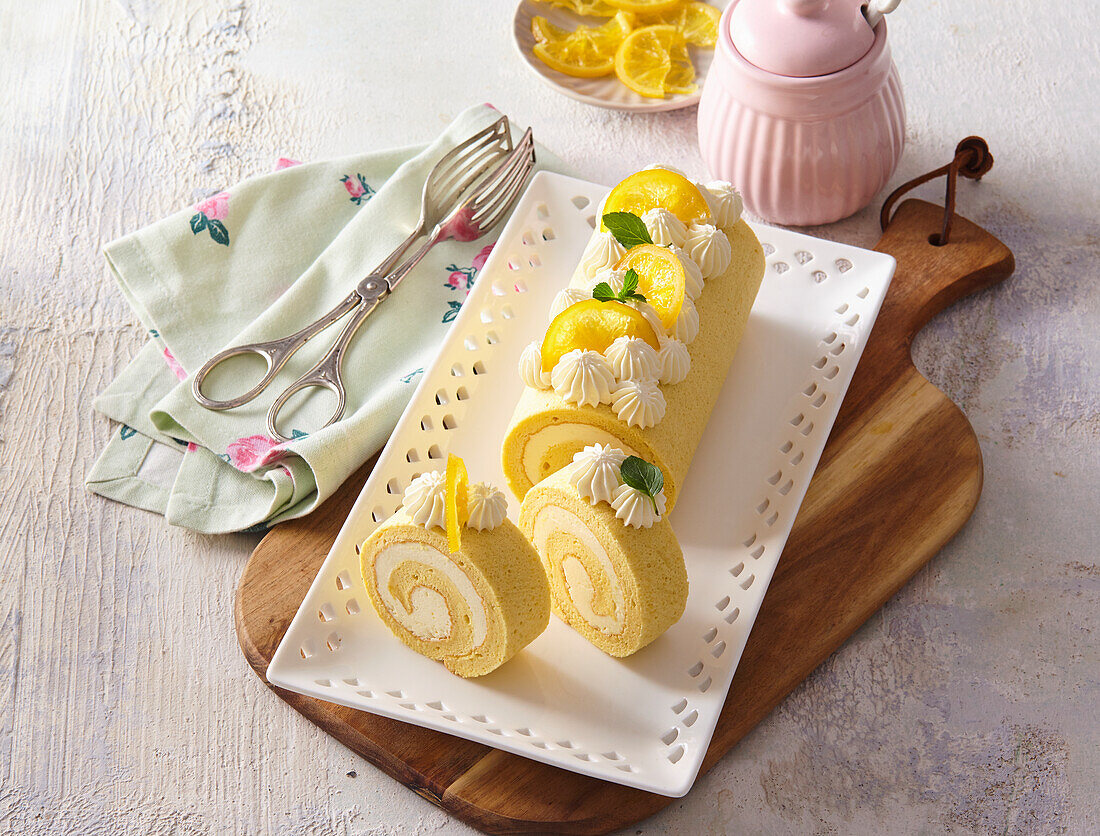 Lemon sponge cake roll