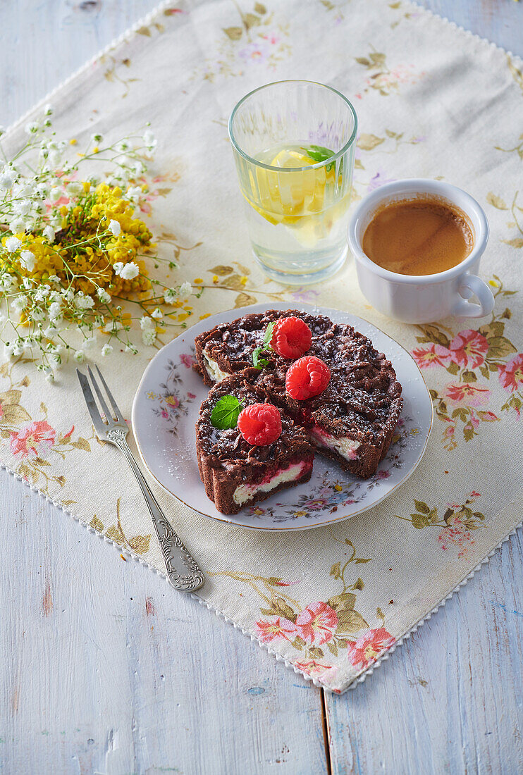 Cocoa raspberry cake