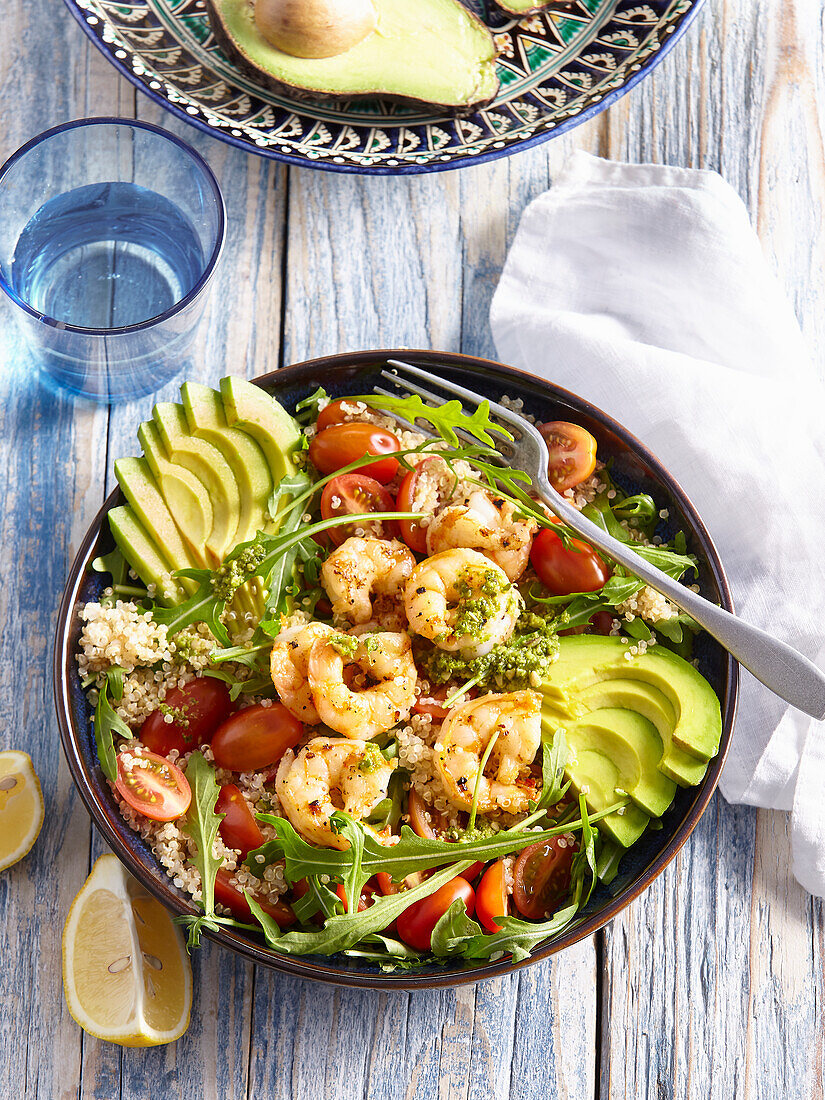 Garnelen-Bowl mit Avocado