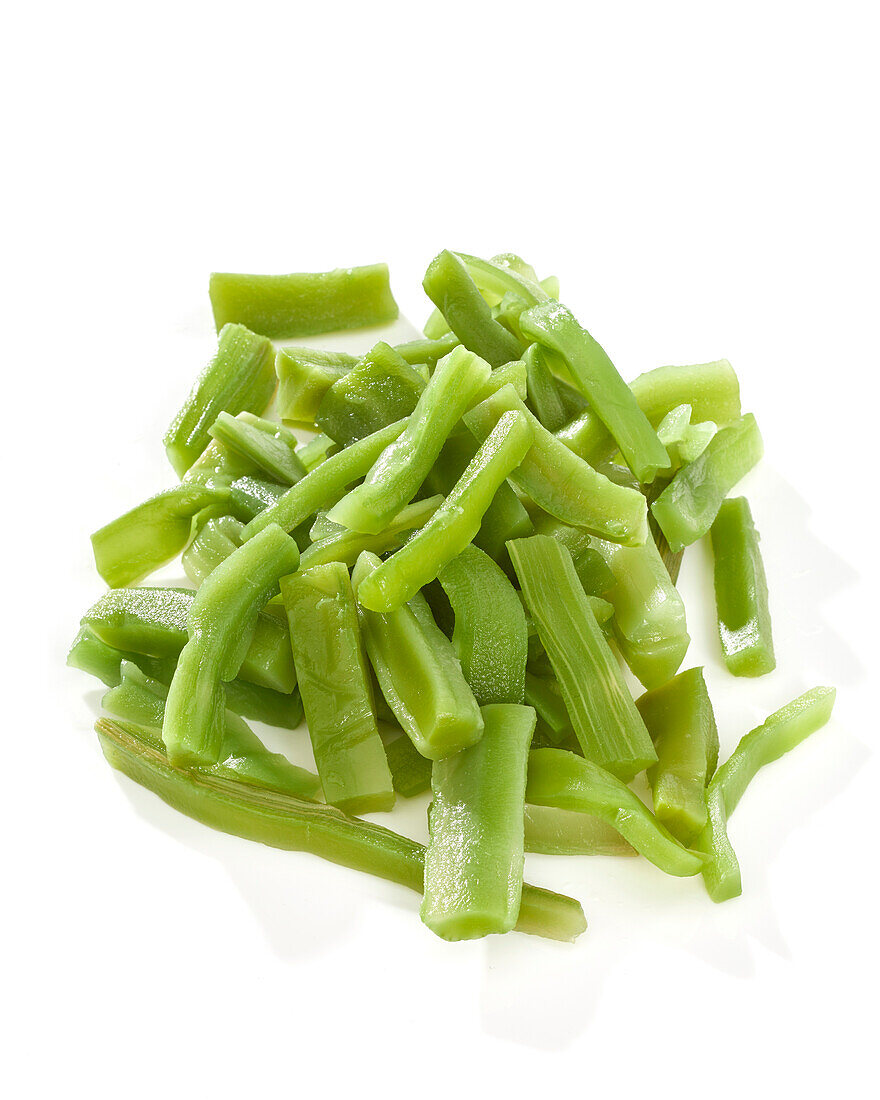 Gong Choi, auch Gong Cai (Lactuca sativa var. Angustata), in Streifen geschnittene Stiel des Celtuce-Salat