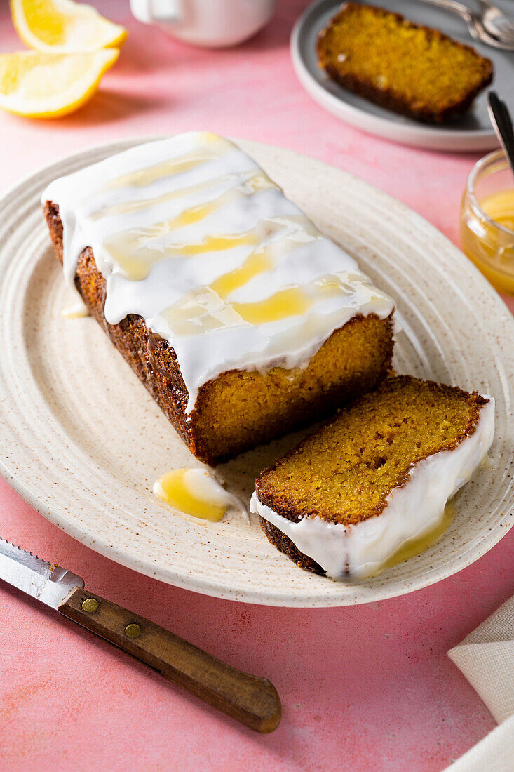 Lemon loaf cake with glaze