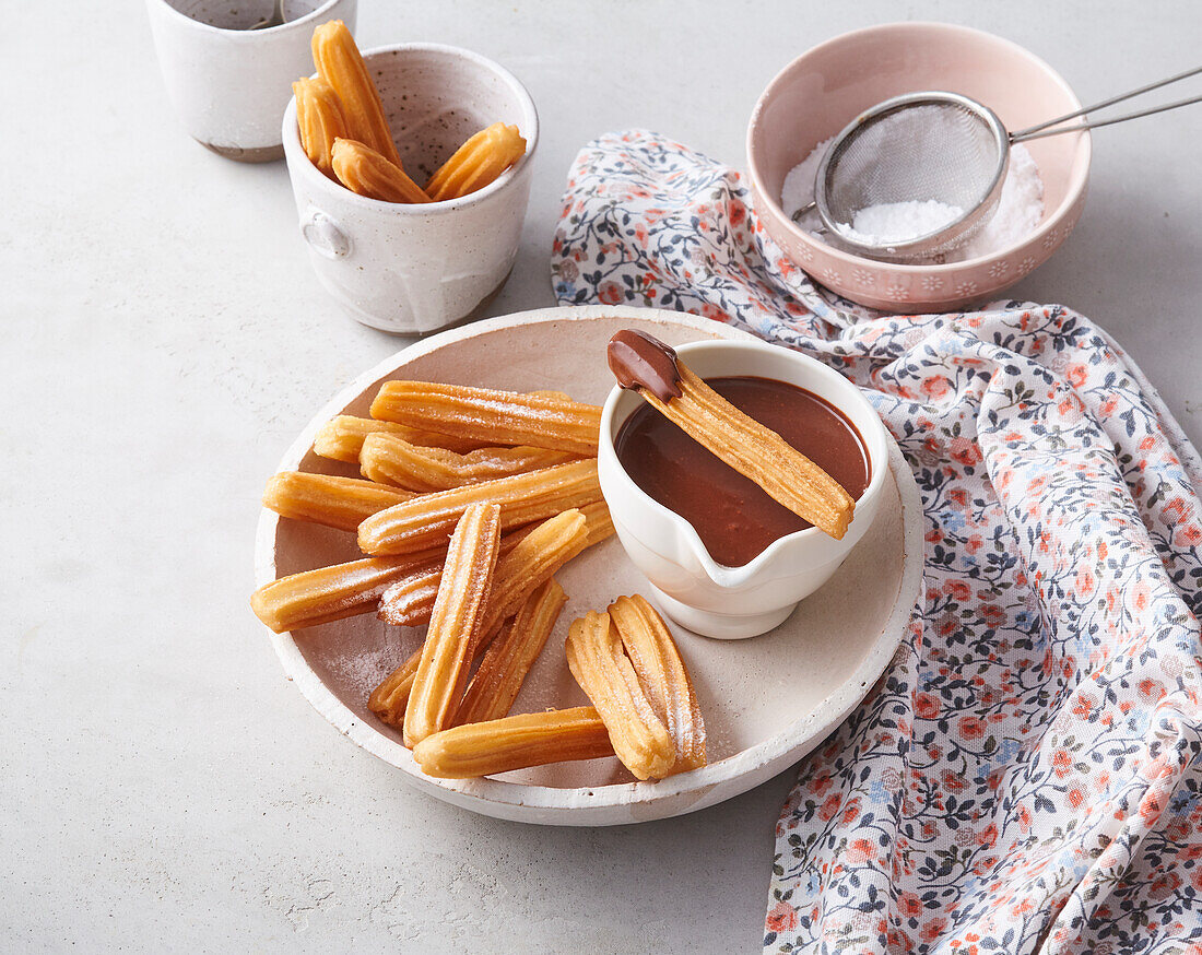 Churros mit Schokoladensauce