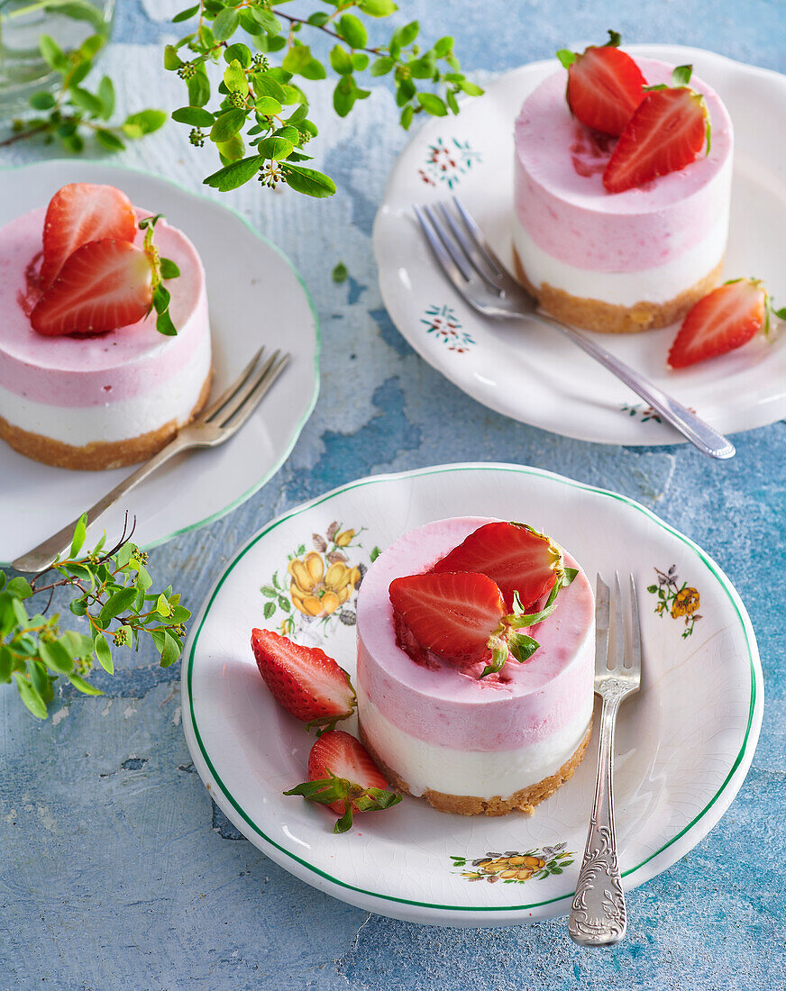 Erdbeer-Minikuchen ohne Backen
