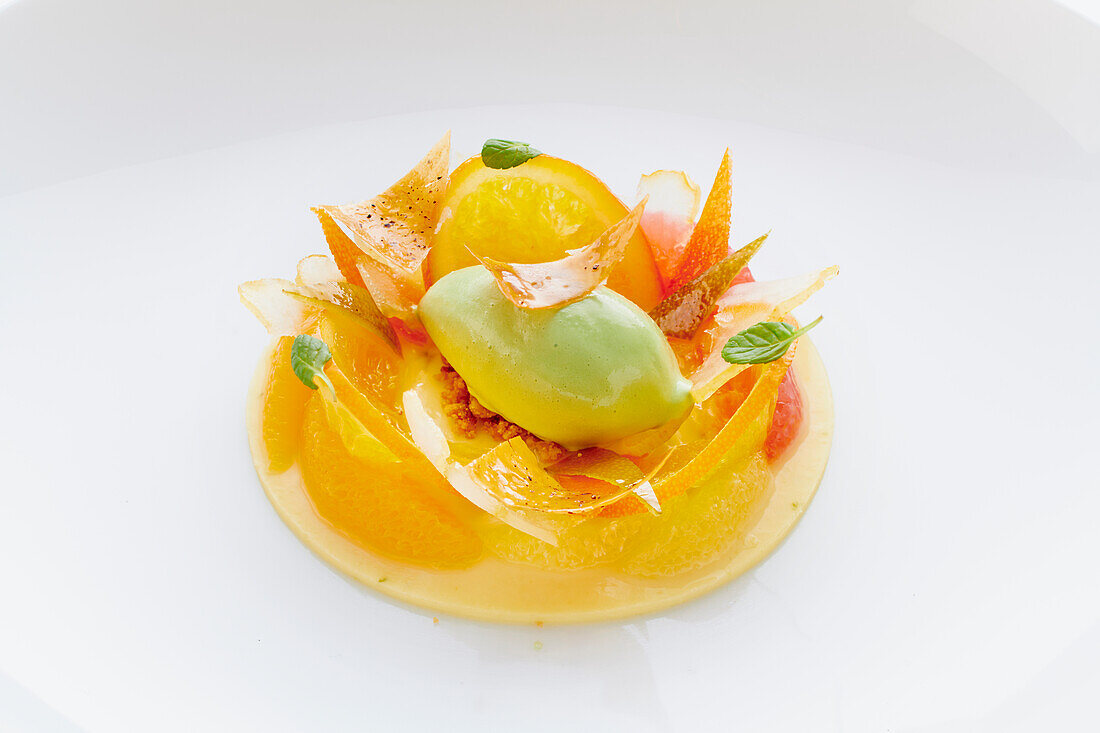 Mint sorbet with citrus fruits and filo pastry chips
